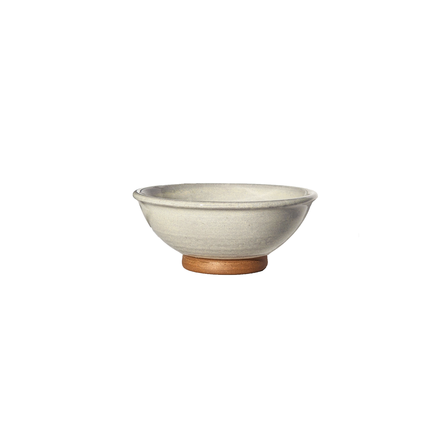A classic ceramic bowl in pristine white, exuding timeless elegance. Sized at 1 cup, it complements any tableware collection with its versatile simplicity.